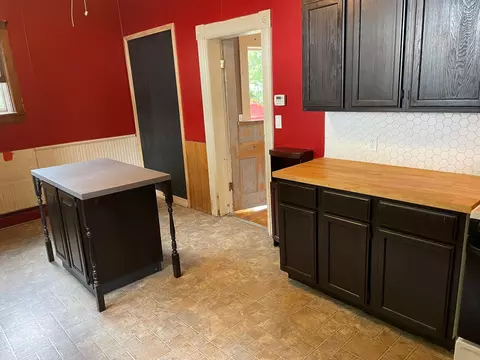 310 E State St, Cheboygan, MI 49721 photo 9