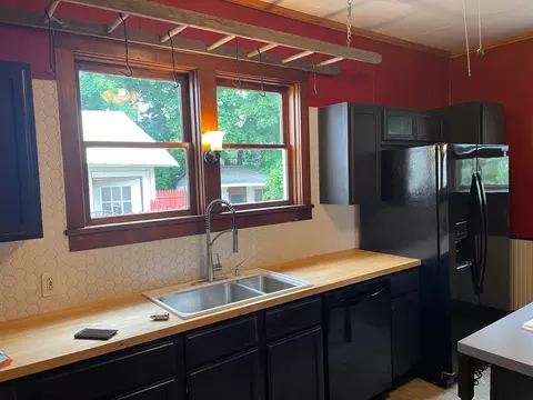 310 E State St, Cheboygan, MI 49721 photo 6