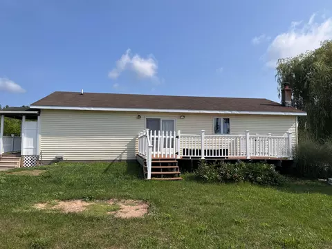 101 E Vfw Rd, Cheboygan, MI 49721 photo 3