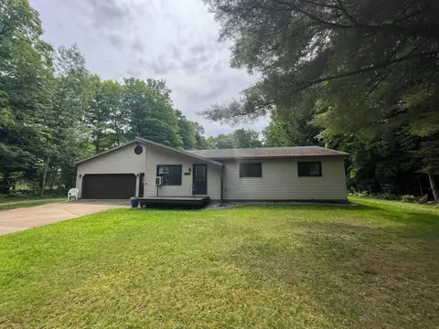 5749 Van-y Rd, Houghton Lake, MI 48629