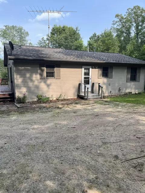 5201 N Grant Ave, Harrison, MI 48625