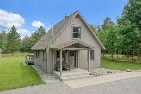 2195 E Pioneer Rd, Roscommon, MI 48653