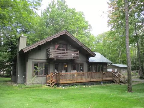 918 Spring Drive Gaylord Mi 49735 Dr, Gaylord, MI 49735