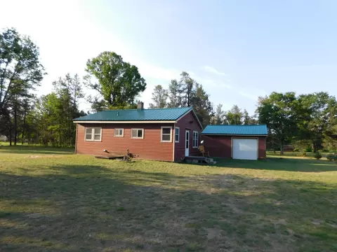 920 E M-72 Highway Grayling Mi 49738 Hwy, Grayling, MI 49738