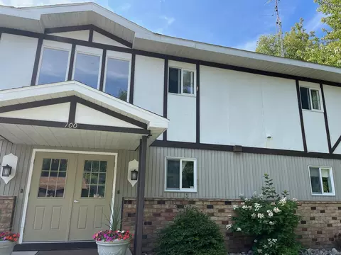 100 C Village Place Drive Roscommon Mi 48653 Dr, Roscommon, MI 48653