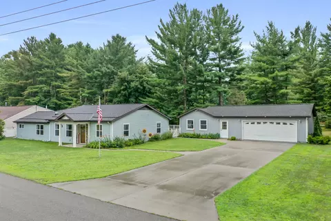 217 Cranberry Avenue Houghton Lake Mi 48629 Ave, Houghton Lake, MI 48629
