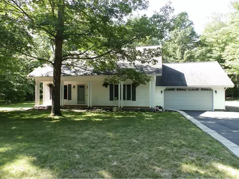 1777 Snow Owl Court Gaylord Mi 49735 Ct, Gaylord, MI 49735