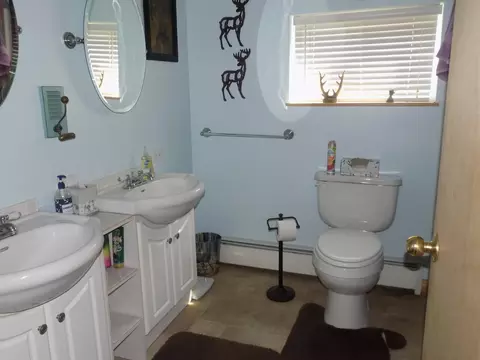4261 E Higgins Lake Dr, Roscommon, MI 48653 photo 9
