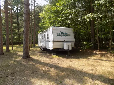 4261 E Higgins Lake Dr, Roscommon, MI 48653 photo 23