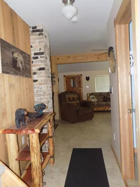 4261 E Higgins Lake Dr, Roscommon, MI 48653 photo 11