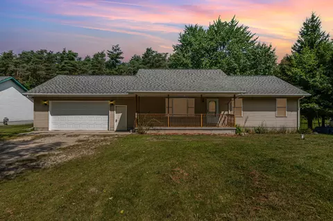106 Bay City Trail Houghton Lake Mi 48629 Trl, Houghton Lake, MI 48629
