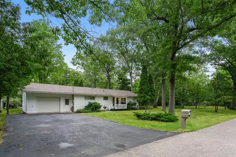 6834 Bosserman Court Indian River Mi 49749 Ct, Indian River, MI 49749