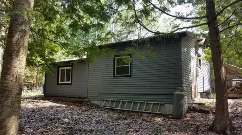 7351 Hamilton Rd, Alpena, MI 49707