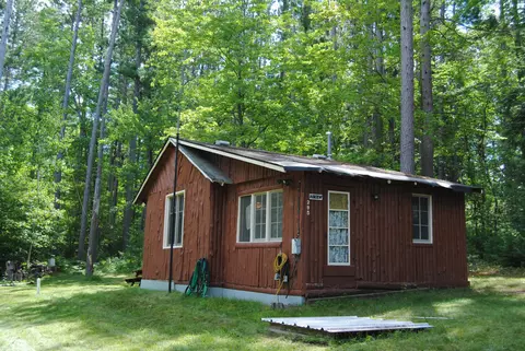 295 East Ln, Luzerne, MI 48636