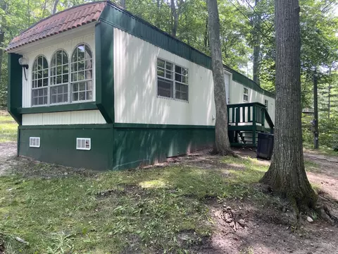 529 Arbutus Court Gaylord Mi 49735 Ct, Gaylord, MI 49735