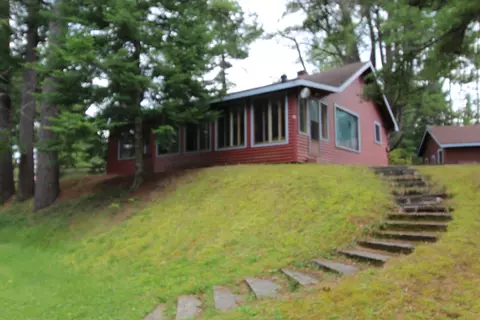 1719 S Wakeley Bridge Rd, Grayling, MI 49738