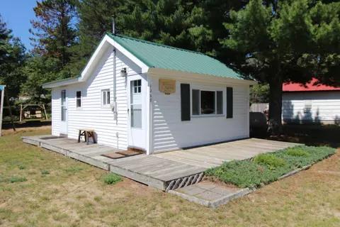 1068 Goose Creek Rd #SE, Grayling, MI 49738