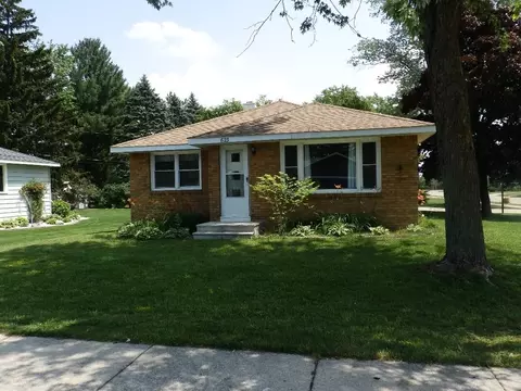 623 S Court Avenue Gaylord Mi 49735 Ave, Gaylord, MI 49735