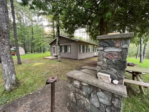 9774 Cook Trl, Grayling, MI 49738