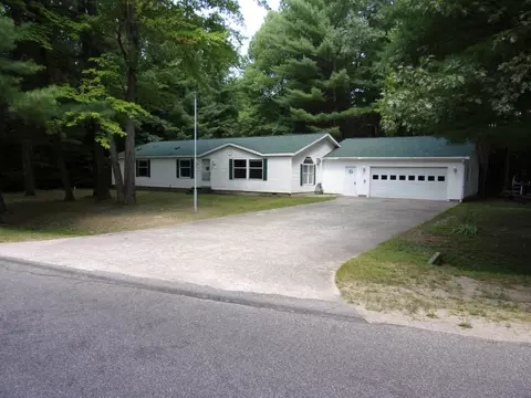 118 Split Hoof Trl, Prudenville, MI 48651
