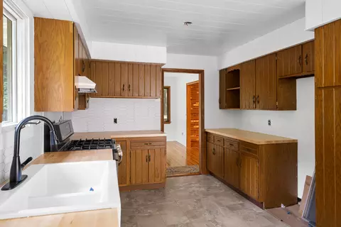 5627 Valley Rd, Alanson, MI 49706 photo 2