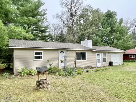 3931 Dorothy St, Lewiston, MI 49756