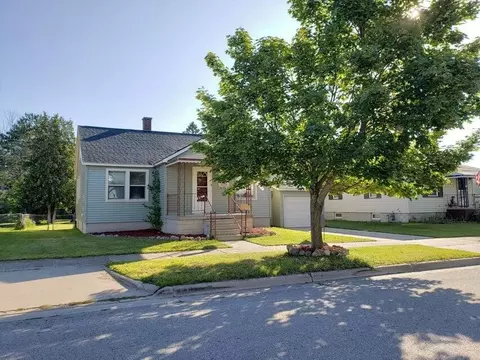 325 Minor St, Alpena, MI 49707