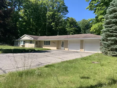 3035 E Miller Rd, Fairview, MI 48621