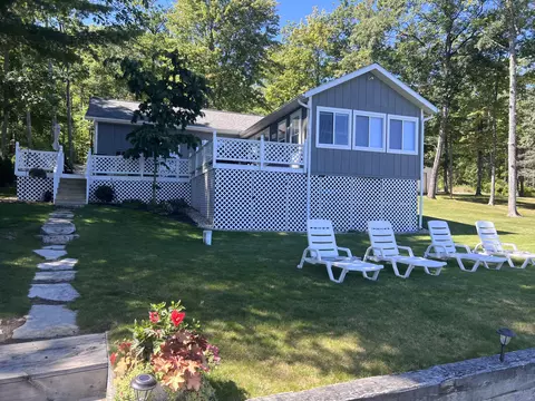 6315 W Shore Lane Johannesburg Mi 49751 Ln, Johannesburg, MI 49751