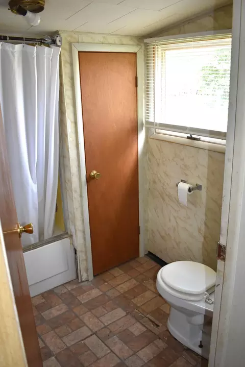 224 S D St, Cheboygan, MI 49721 photo 13