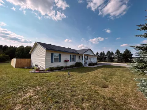2036 Sunrise Court Gaylord Mi 49735 Ct, Gaylord, MI 49735