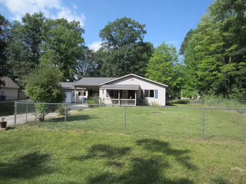 104 Great Oak Dr, Roscommon, MI 48653