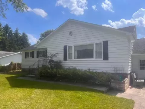 108 Sunset Blvd, Alpena, MI 49707