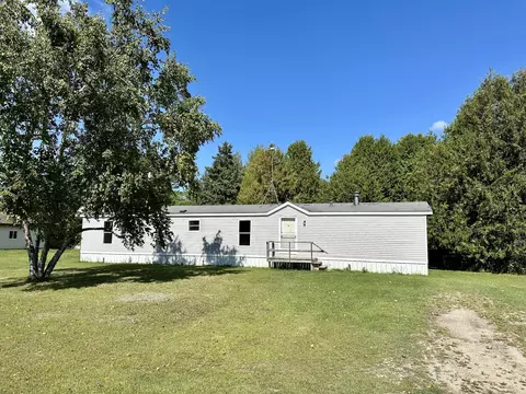 6040 N Black River Rd, Cheboygan, MI 49721
