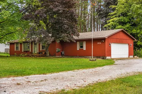 302 S Pinecrest, Gaylord, MI 49735