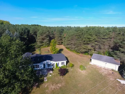 2753 N M 33, Cheboygan, MI 49721