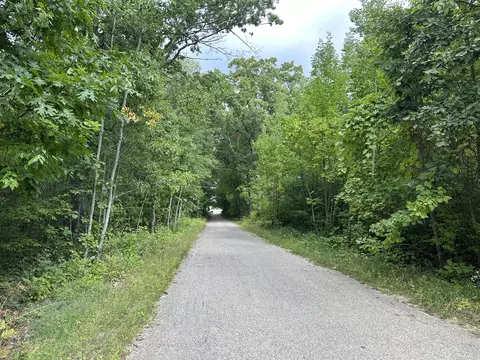 82 Knollside #.82, Houghton Lake, MI 48629