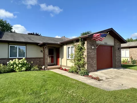 150 Riverside Drive C Cheboygan Mi 49721 Dr #C, Cheboygan, MI 49721