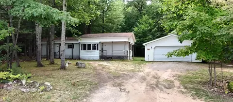 3333 Bennett Rd, Cheboygan, MI 49721