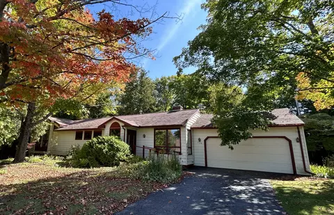 268 Hillcrest Boulevard St Ignace Mi 49781 Blvd, St. Ignace, MI 49781