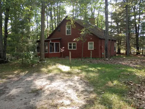 8407 W Birch Rd, Roscommon, MI 48653