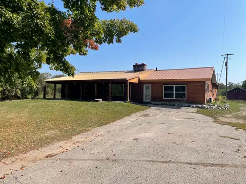 6250 Cope Ln, Levering, MI 49755
