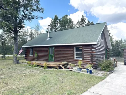 1515 Lumberjack Ct, Grayling, MI 49738