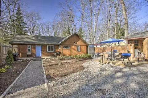 116 Woodlawn Ave, Roscommon, MI 48653