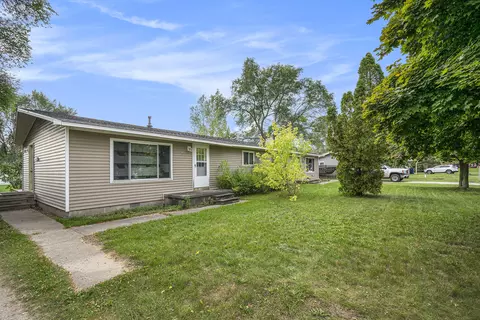 2883 2885 Princeton Drive Traverse City Mi 49684 Dr, Traverse City, MI 49684