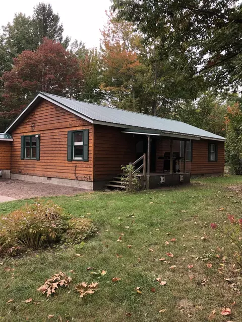 4584 Cardinal Avenue Cheboygan Mi 49721 Ave, Cheboygan, MI 49721 photo 3
