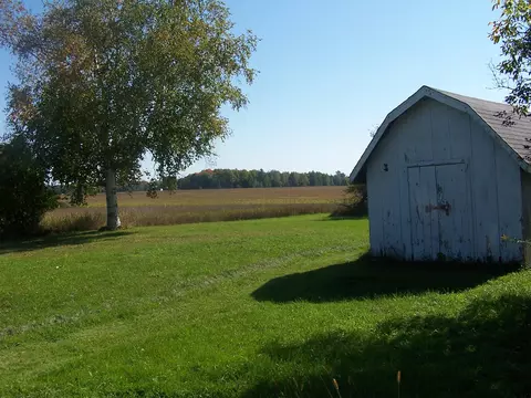 1394 Hackmatack Rd, Cheboygan, MI 49721 photo 5
