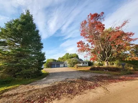 1394 Hackmatack Rd, Cheboygan, MI 49721 photo 2