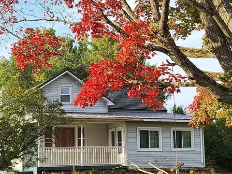 1394 Hackmatack Rd, Cheboygan, MI 49721