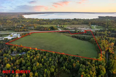 750 Indian Trail Rd, Cheboygan, MI 49721